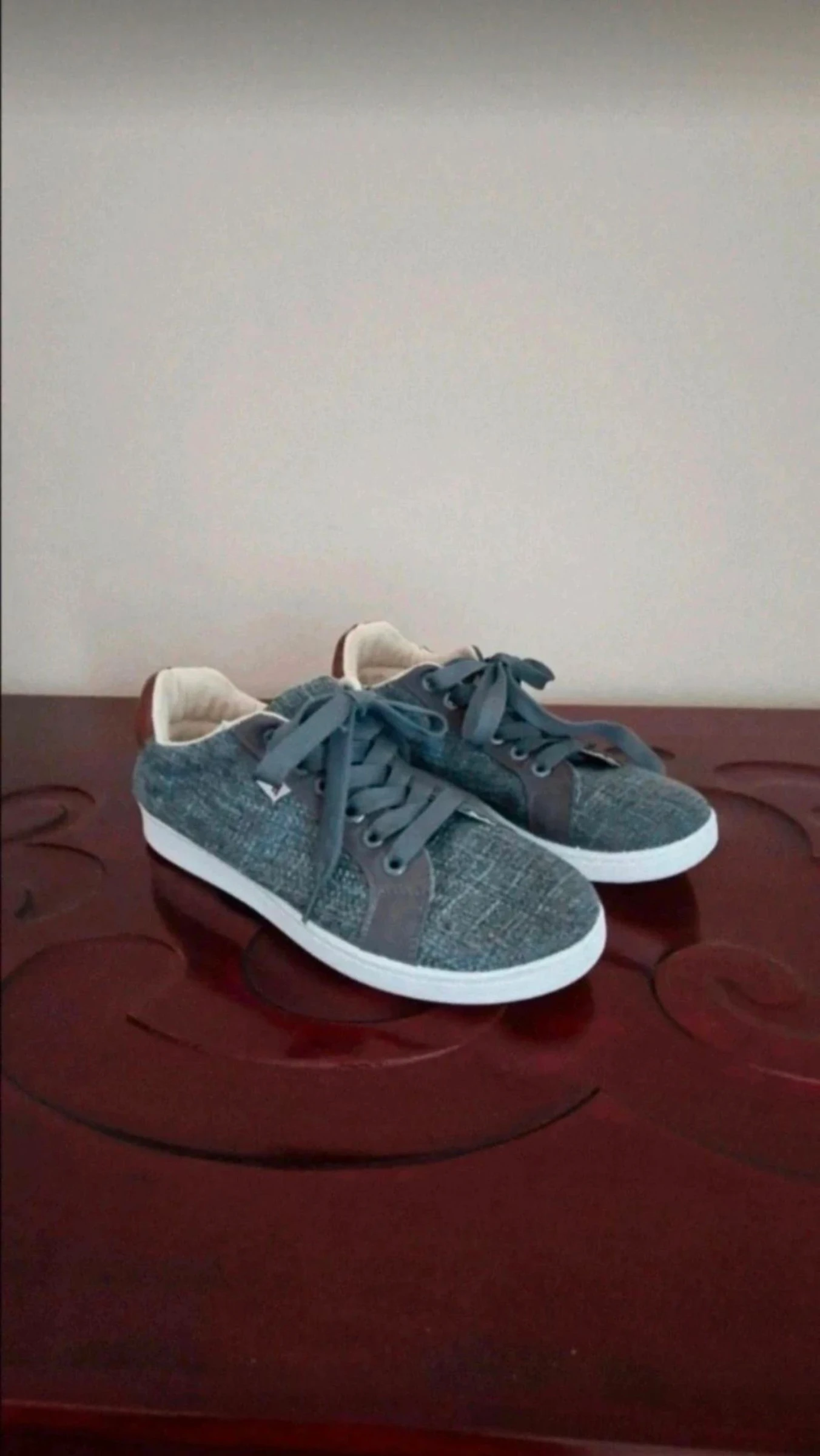 Zapatillas de mujer, talla 37